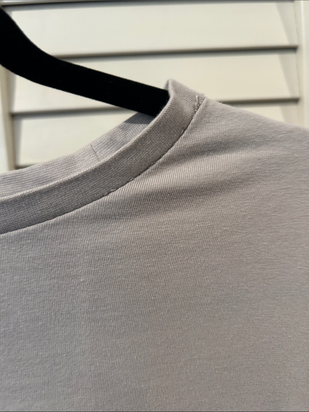 Free Planet Beige Short-Sleeve Tee with Blue Tropical Pocket Size M - Picture 4 of 10